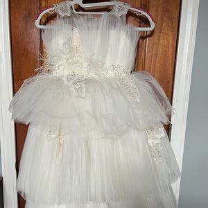 NEW FLOWER GIRL / PARTY DRESS SIZE 5y